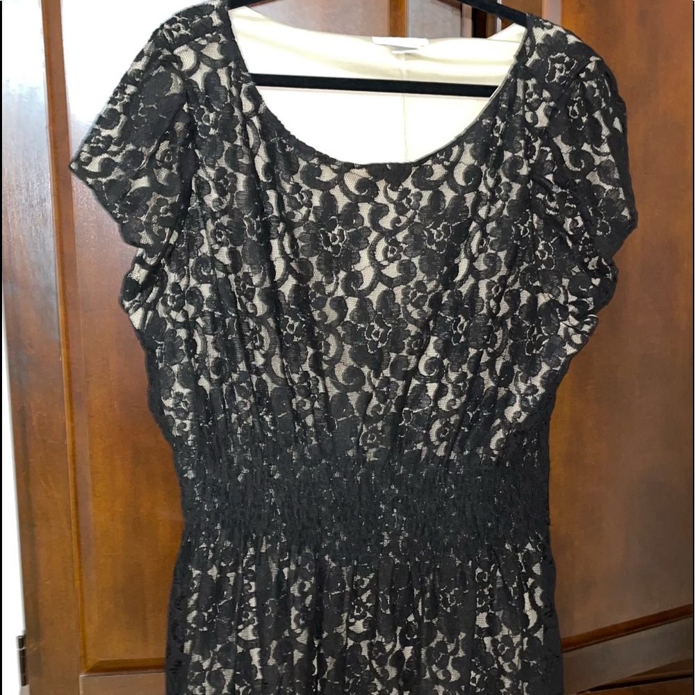 Black Lace & Beige Lined Elastic Waist Dress